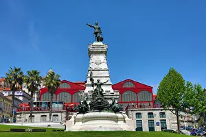 Henry: The Mercado Ferreira Borges or Old Market with the