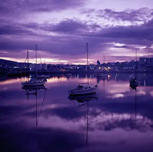 Mersey: Mersey River at dusk. Devonport, Tasmania, Australia