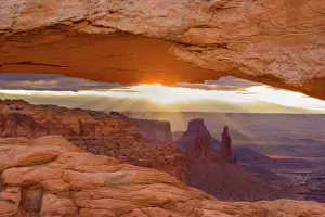 Maze: Mesa Arch - View through Mesa Arch into the maze