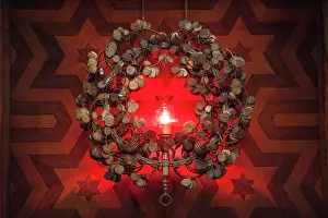 Acorn: Metallic chandelier, Cologne Cathedral