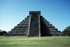 Monuments: Mexico, Chichen, Itza - The castle