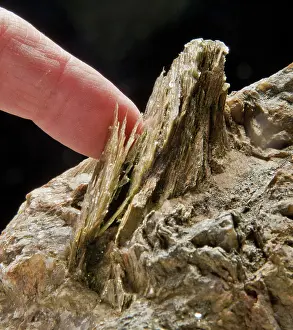 Mica: Mica Flakes