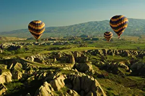 Balloon: Middle East, Turkey, Cappadocia; Goreme