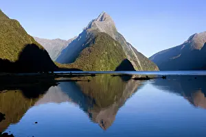Sounds: Milford Sound - landmark Mitre Peak and surrounding