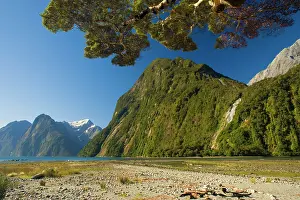 Sounds: Milford Sound - with waterfalls and surrounding