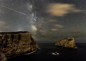 Outcrops: Milky Way with shooting star