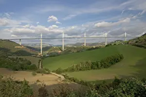 Viaduct: Millau viaduct spanning the Tarn Gorge, southern France