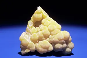 Globular: Mimetite from Chihuahua, Mexico