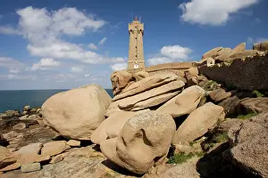 Ploumanac H: Min Ruz lighthouse phare Ploumanac'h Pink Granite Rose coast