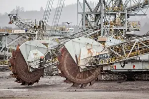 Machinery: Mining bucket-wheel excavator at coal mine As Pontes