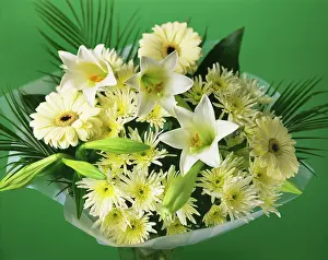 Wrap: Mixed flowers in a wrap
