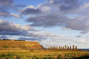 1960: The fifteen Moais of Ahu Tongariki, restored 1990s