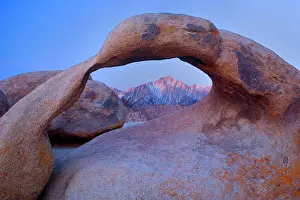 Alpenglow: Mobius Arch - alpenglow on Lone Pine, one of the