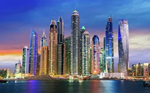 Harbour: Modern residential architecture of Dubai Marina