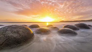 Cracked: Moeraki boulders, at sunrise, geological formation
