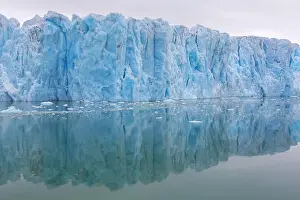 Circle: Monacobreen, glacier in Haakon VII Land which debouches into
