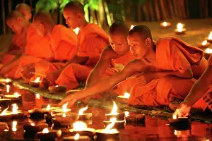 Krathong: Monks celebrate the Loy Krathong festival at Wat Phan Ta