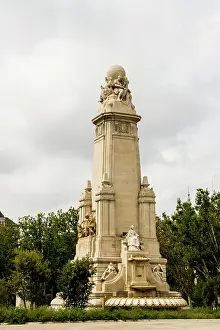 Statue: Monument to Miguel de Cervantes in Parque de la Montana