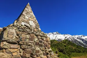Tower: Monument to those who died in the park, Aoraki Mount Cook