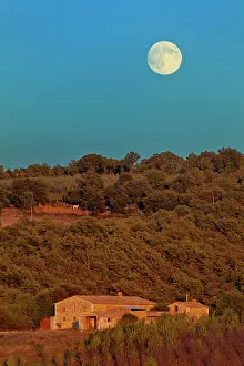 D Orcia: Moonrise at sunset, San Quirico d'Orcia