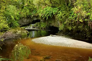 Amidst: Moria Gate Arch - and picturesque Oparara river