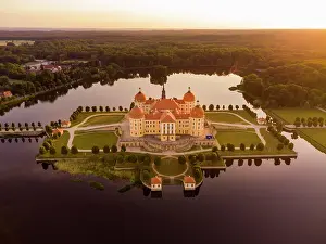 Castle: Moritzburg Hunting Lodge in the Evening