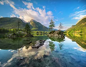 Berchtesgaden: Morning atmosphere at Lake Hintersee, Ramsau, Berchtesgadene