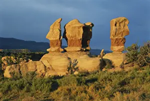 Devils: Morning in Devil's Garden, Utah