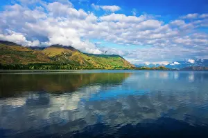 Hemisphere: Morning light on Lake Wanaka, Wanaka, Otago, South