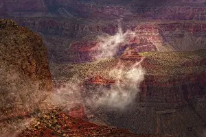 Red Rock: Morning mist, Grand Canyon National Park, Arizona