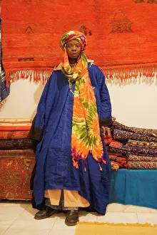 Outfit: Morocco - Colourful outfit of an employee in a