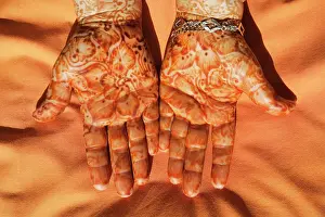 Adorned: Morocco - On festive occasions the hands of women