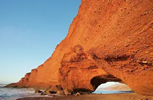 Ifni: Morocco - Rock arch at the Atlantic Ocean at Legzira