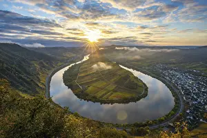 Vine: The Moselle bend, a beautiful river