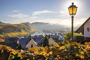 Vine: The Moselle Loop, a beautiful river makes a 180-degree loop