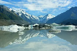 Stunning: Mount Cook Scenery - stunning mountains and Tasman