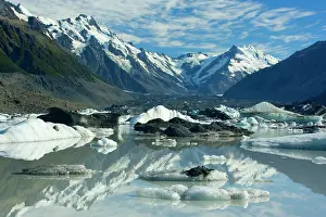 Stunning: Mount Cook Scenery - stunning mountains and Tasman