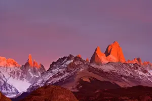 Fitz: Mount Fitz Roy at sunrise - alpenglow on Cerro