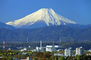Hood: Mount Fuji (3776 m), view from Western Tokyo Japan
