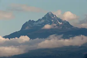 Kilimanjaro: Mount Kilimanjaro - Mawenzo Peak