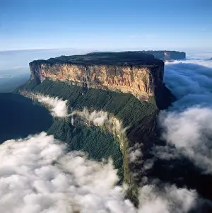 Rungnapa Sasitorn: Mount Roraima (Cerro Roraima) from the north
