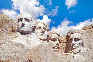 Memorial: Mount Rushmore in South Dakota, monument to four