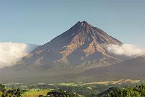 Egmont: Mount Taranaki (2518m), Oceania, Egmont National
