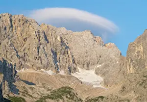 Retreat: Mount Zugspitze seen from valley Hoellental