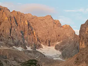 Retreat: Mount Zugspitze seen from valley Hoellental