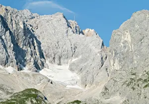 Retreat: Mount Zugspitze seen from valley Hoellental