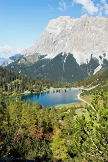 Reutte: Mountain lake Seeben (Seebensee) in the