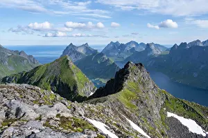 Moskenesy: Mountain landscape with fjord Kjerkfjorden, view