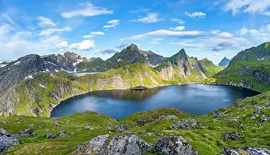 Lofoten: Mountain landscape with lake Tennesvatnet, at sunrise