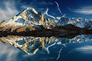 Department: Mountain panorama with water reflection in Lac Blanc